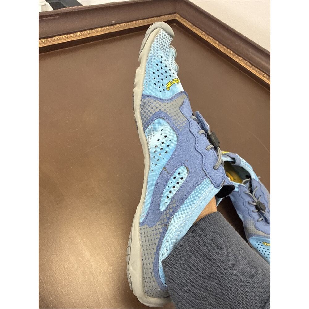 Vibram FiveFingers Women's Light Blue and Purple Toe Shoes - Picture 3 of 7